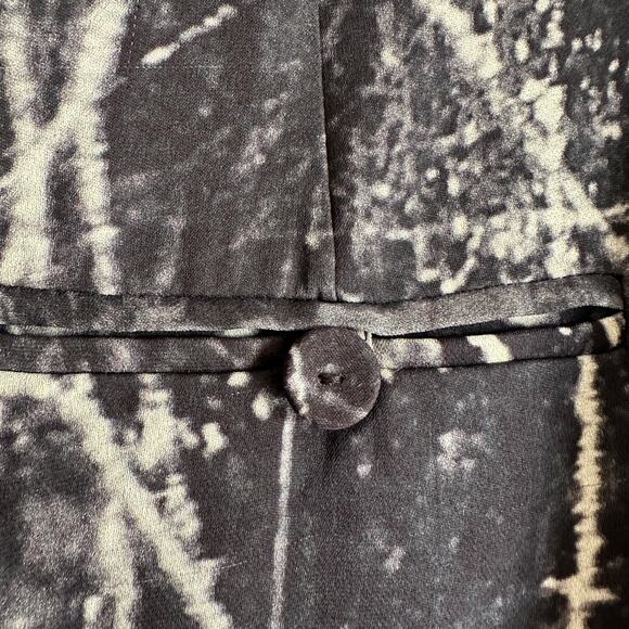 BNWT HAUTE HIPPIE | Black and White Printed Silk Cuffed Trousers | Size 4 - Picture 7 of 9